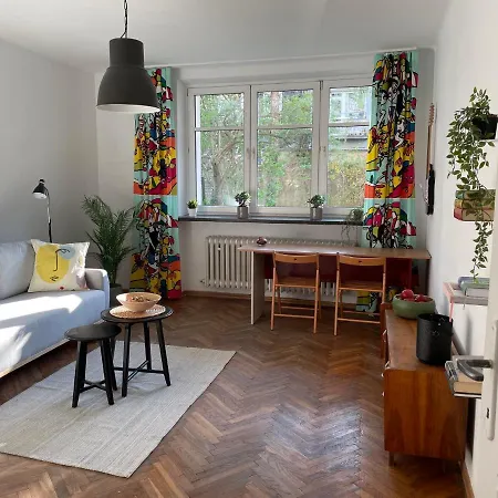 Old Town Nest Апартаменты